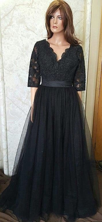 black lace prom dress